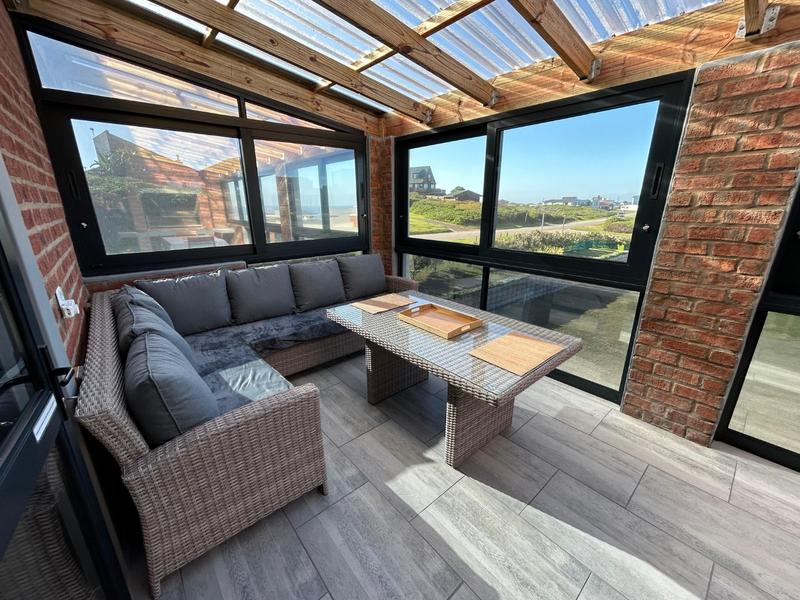 To Let 1 Bedroom Property for Rent in Cape St Francis Eastern Cape